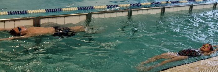 Doskonalimy umiejętności pływackie 7